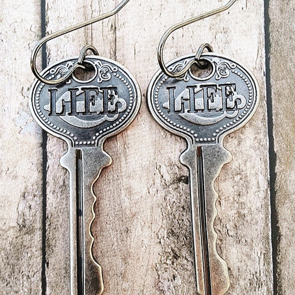 LIFE Key Pairs of Earrings